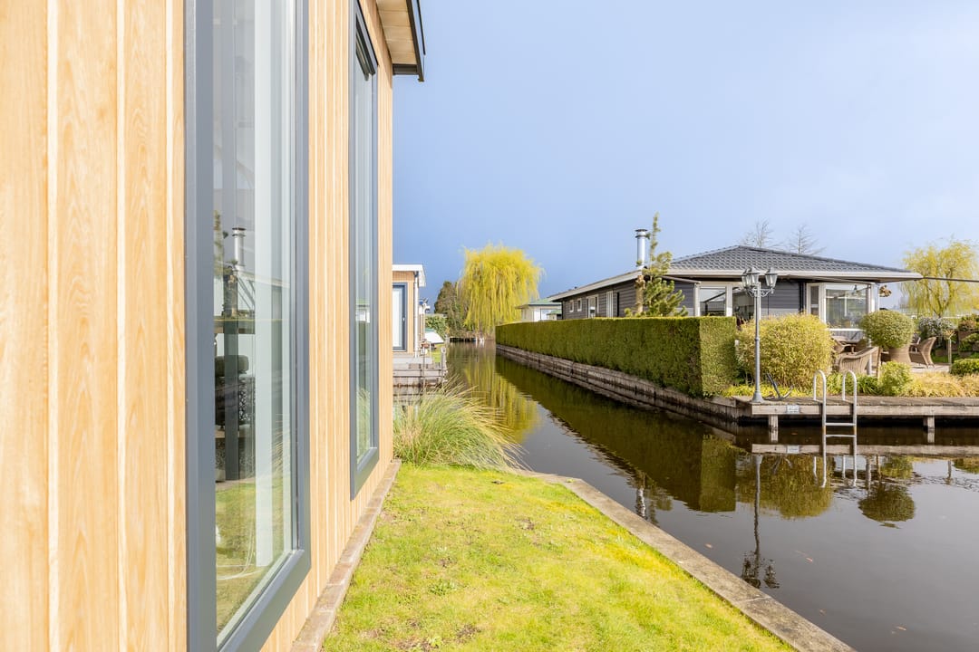 Foto 7 van Nieuw-Loosdrechtsedijk 217-C014