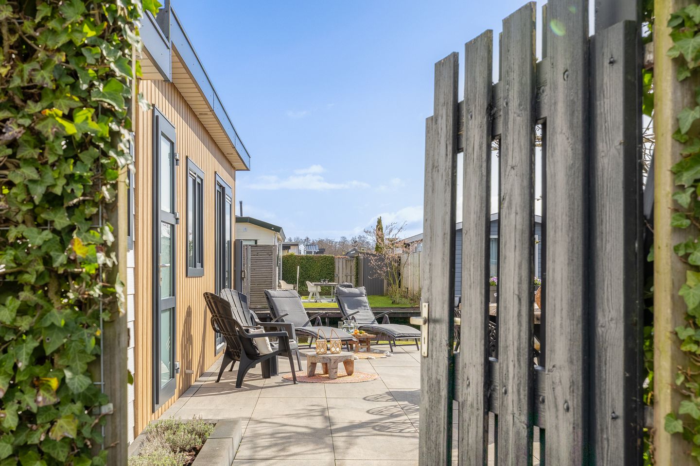 Foto 10 van Nieuw-Loosdrechtsedijk 217-C014