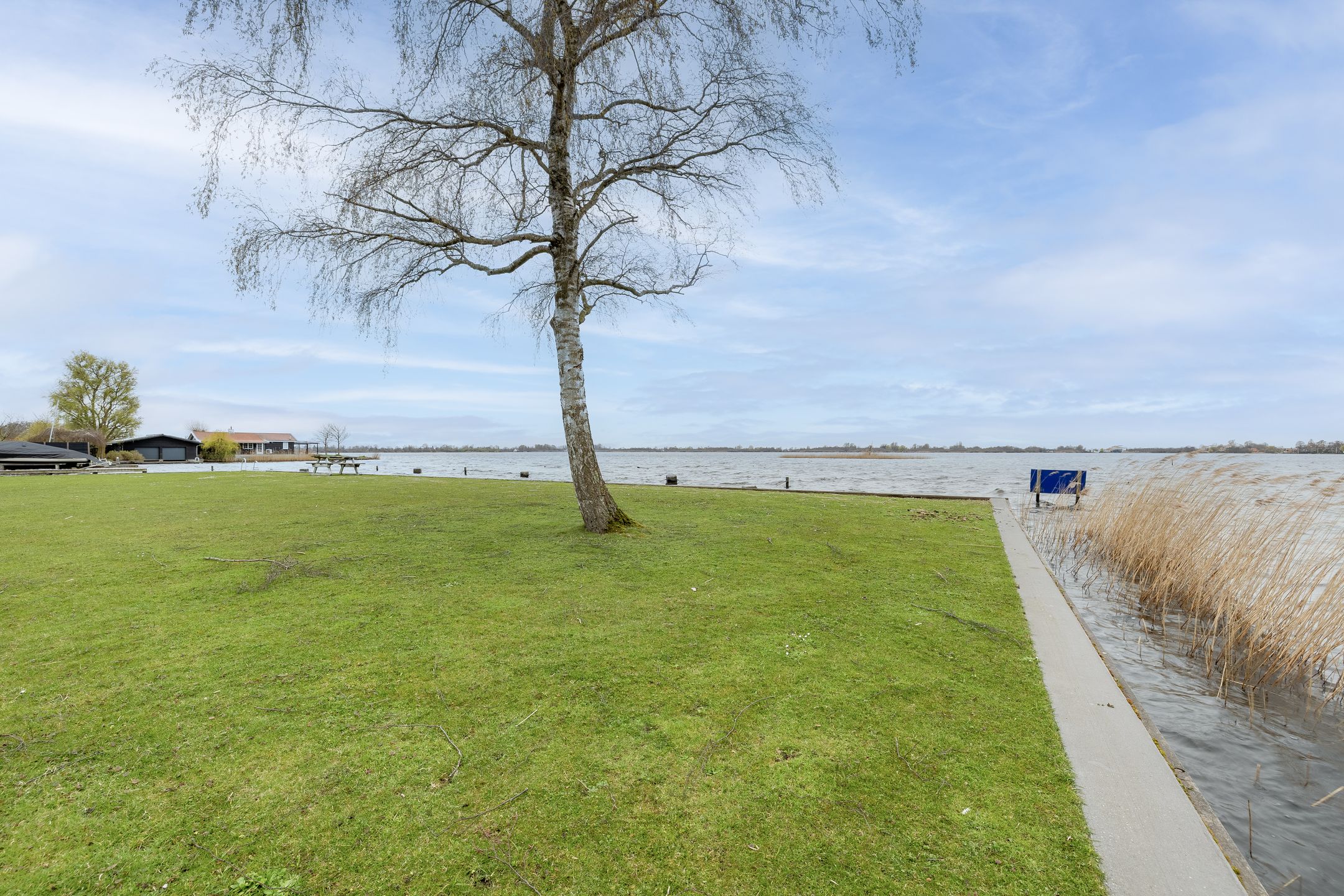 Foto 48 van Nieuw-Loosdrechtsedijk 217-C014