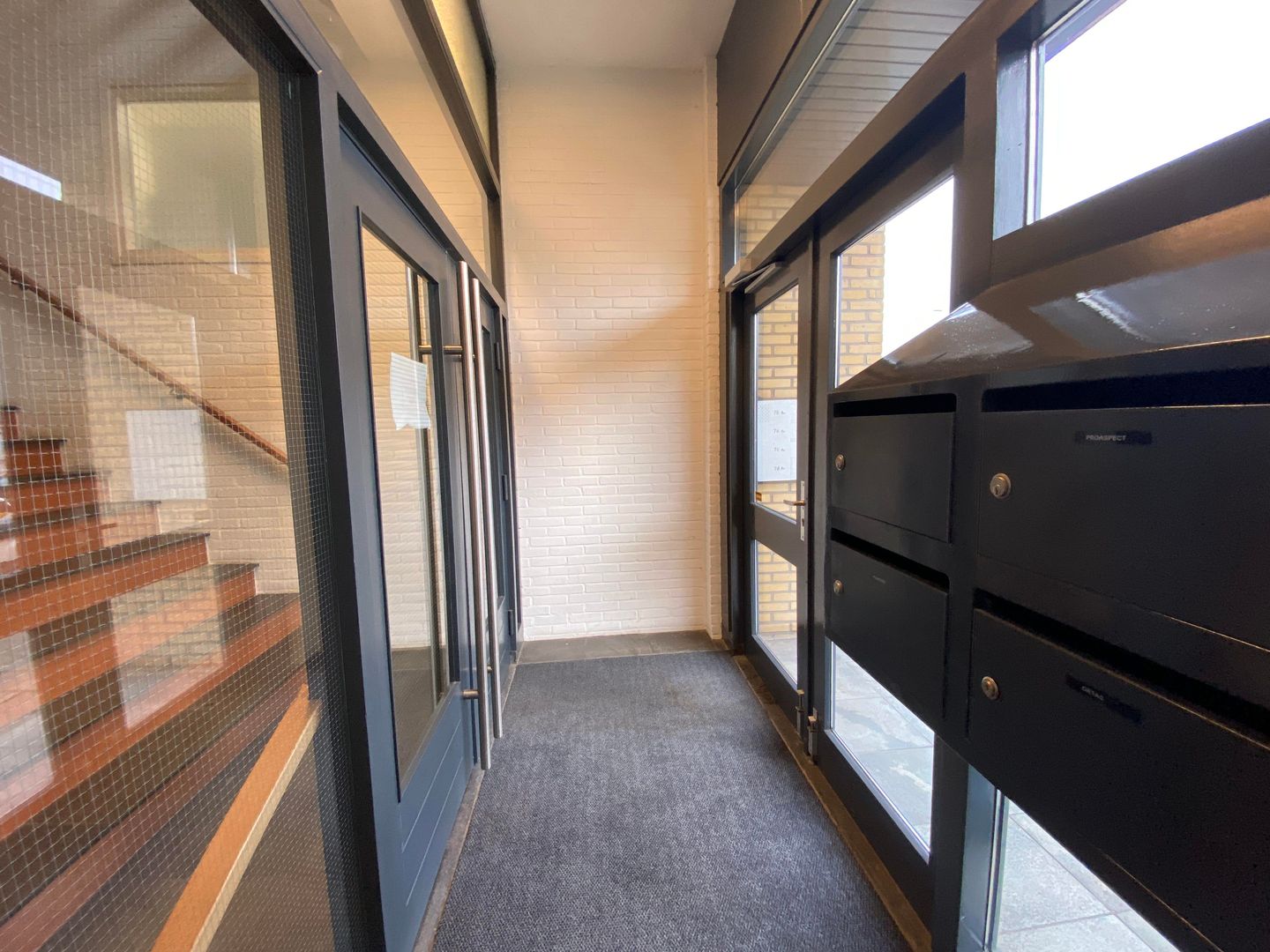 View photo 3 of De Werf 7-B