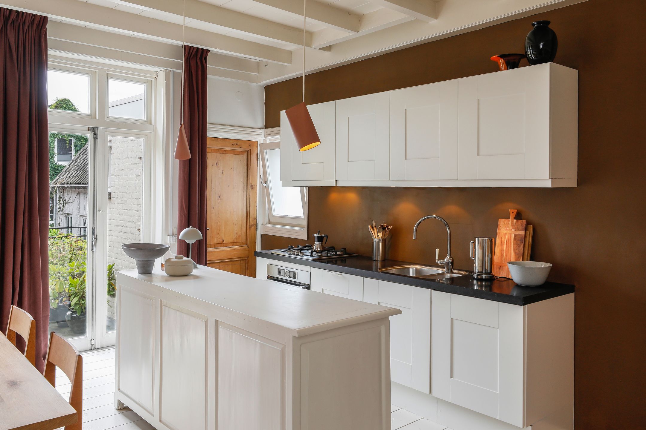 Foto 9 van Westwal 48-H