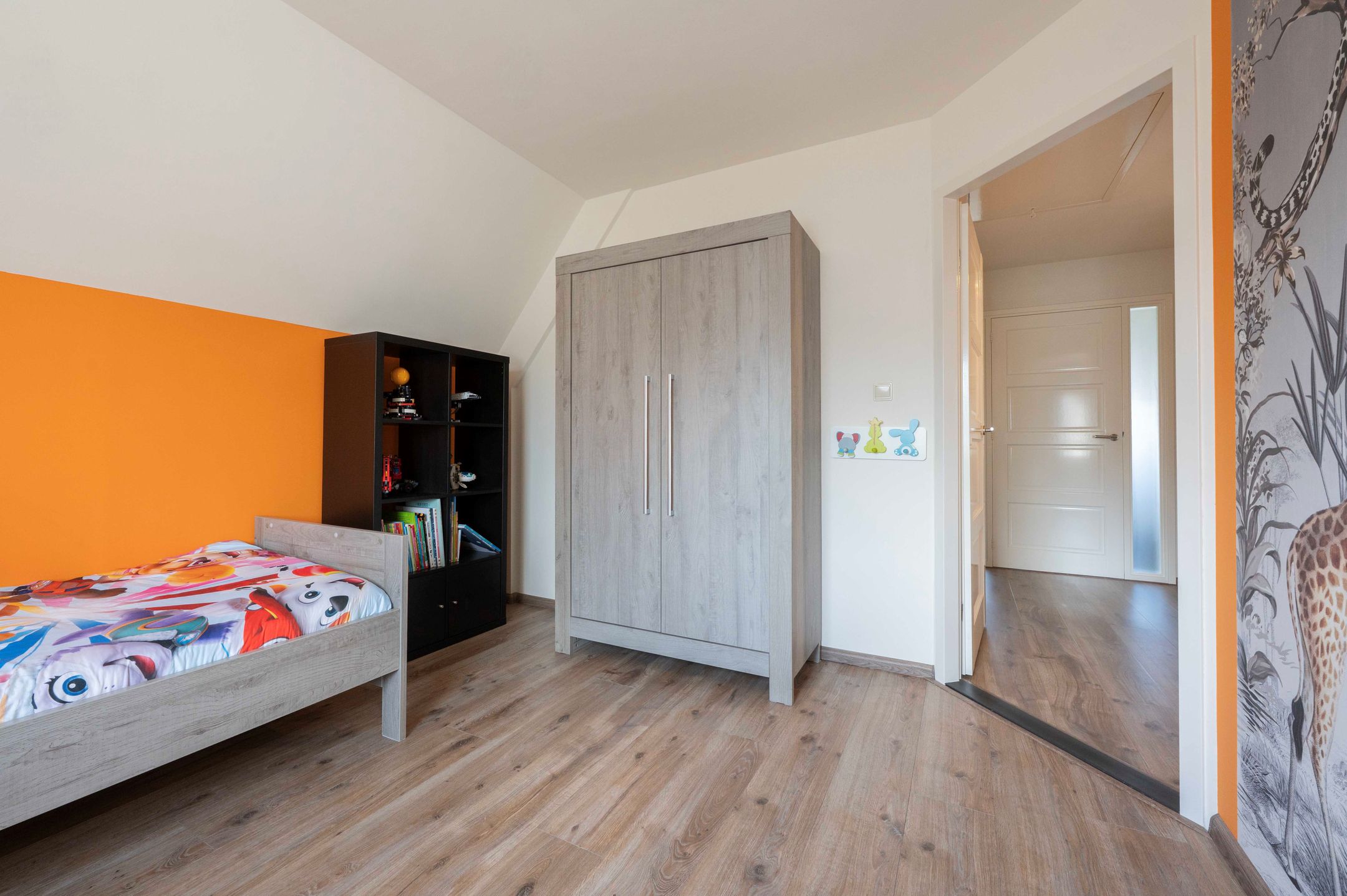 Spacious Detached Family Home with Modern Kitchen and Low-Maintenance Garden in Oudenbosch Center — 39