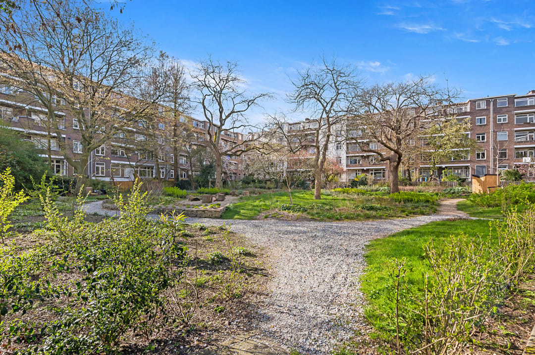 Spacious 3-Room Apartment with Balcony in Popular Blijdorp — 23