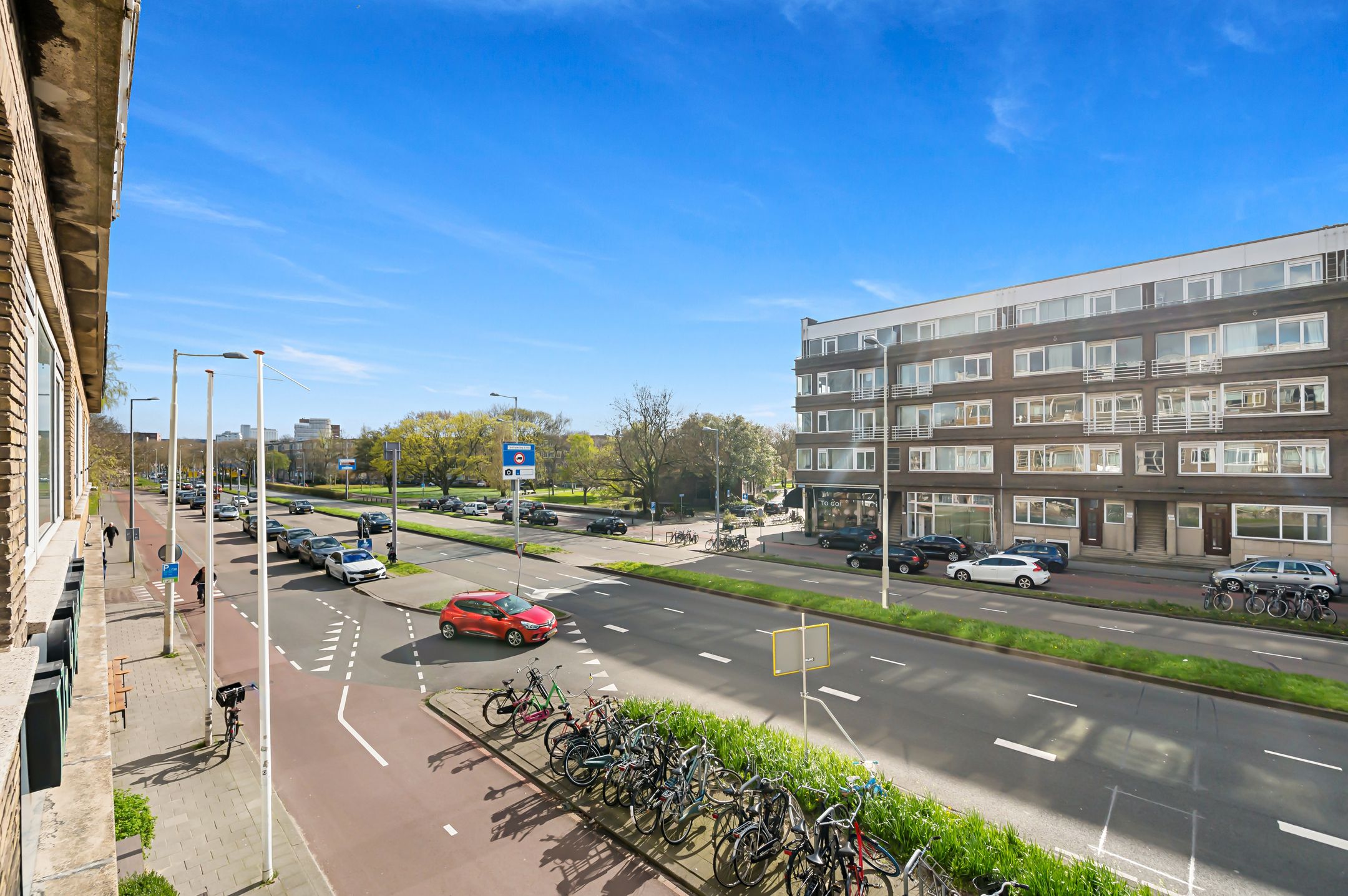 Spacious 3-Room Apartment with Balcony in Popular Blijdorp — 27