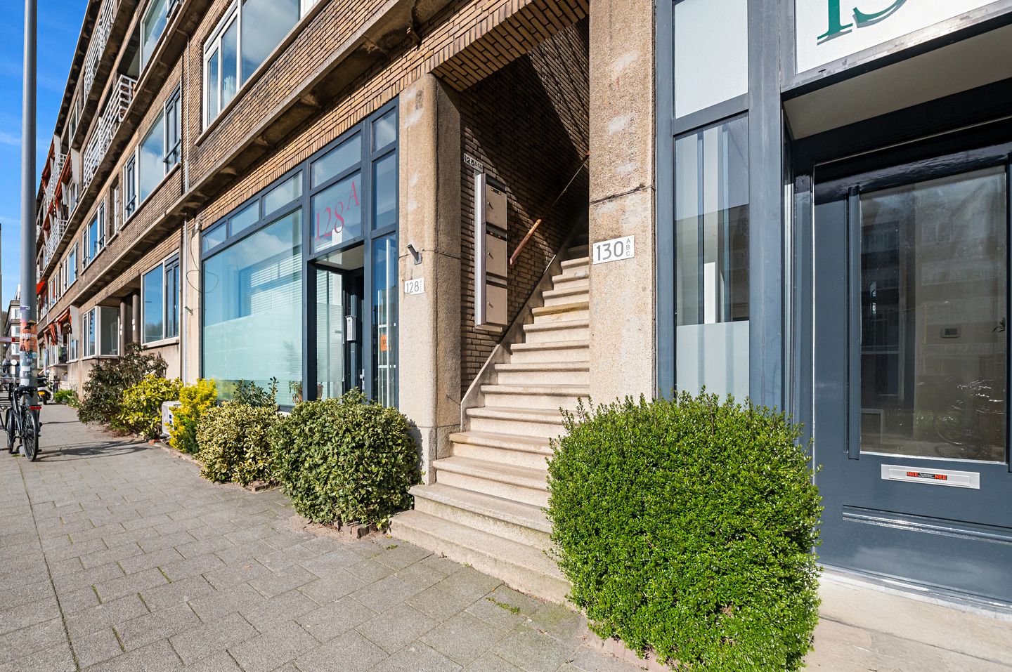 Spacious 3-Room Apartment with Balcony in Popular Blijdorp — 25