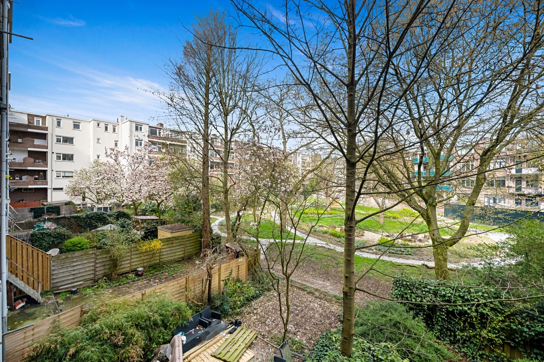 Spacious 3-Room Apartment with Balcony in Popular Blijdorp — 17