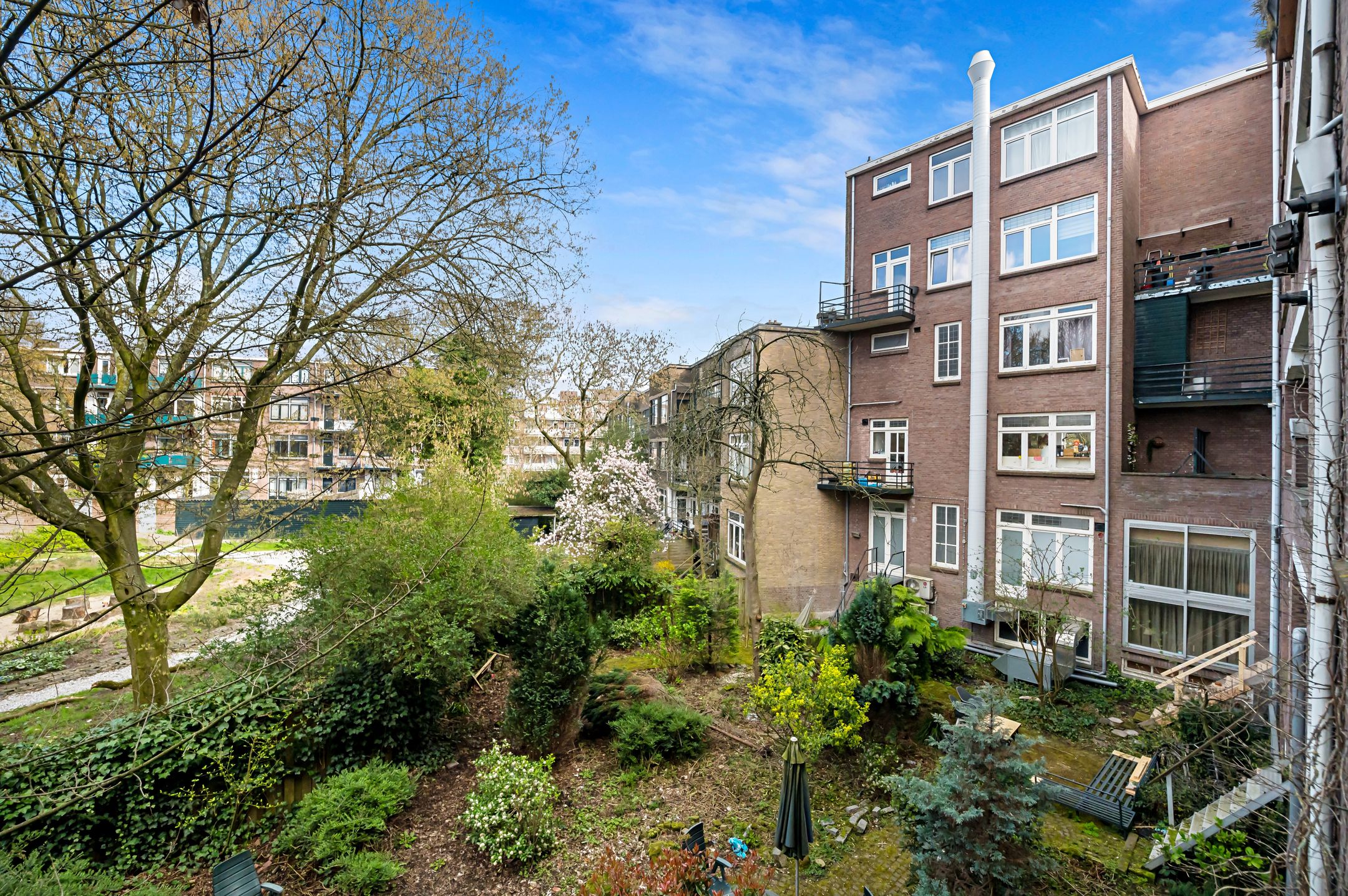 Spacious 3-Room Apartment with Balcony in Popular Blijdorp — 18