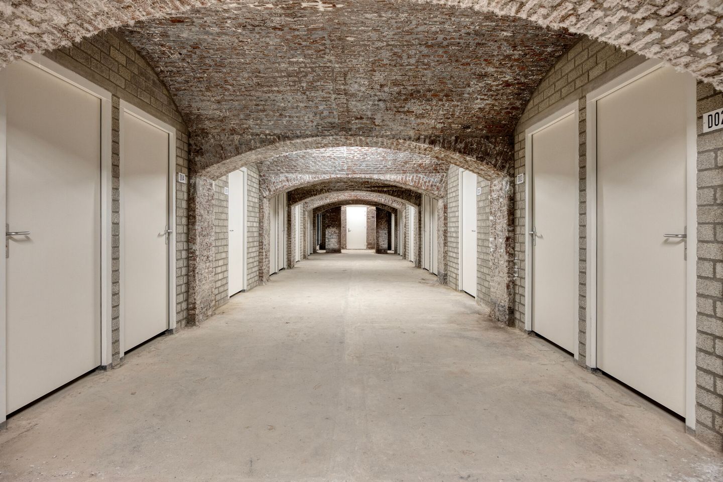 Foto 44 van Petrus Regoutplein 22-D01