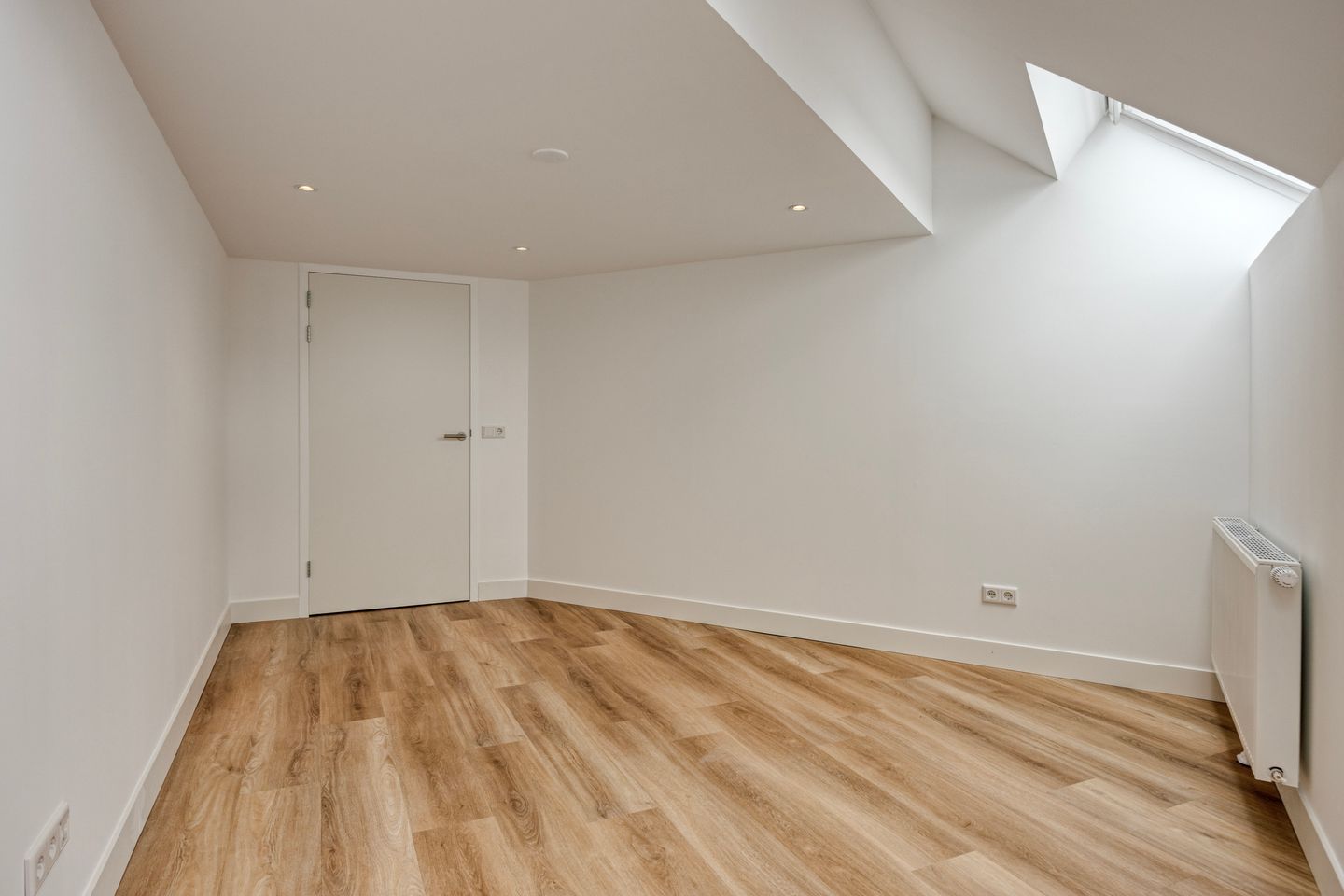 Foto 19 van Petrus Regoutplein 22-D01