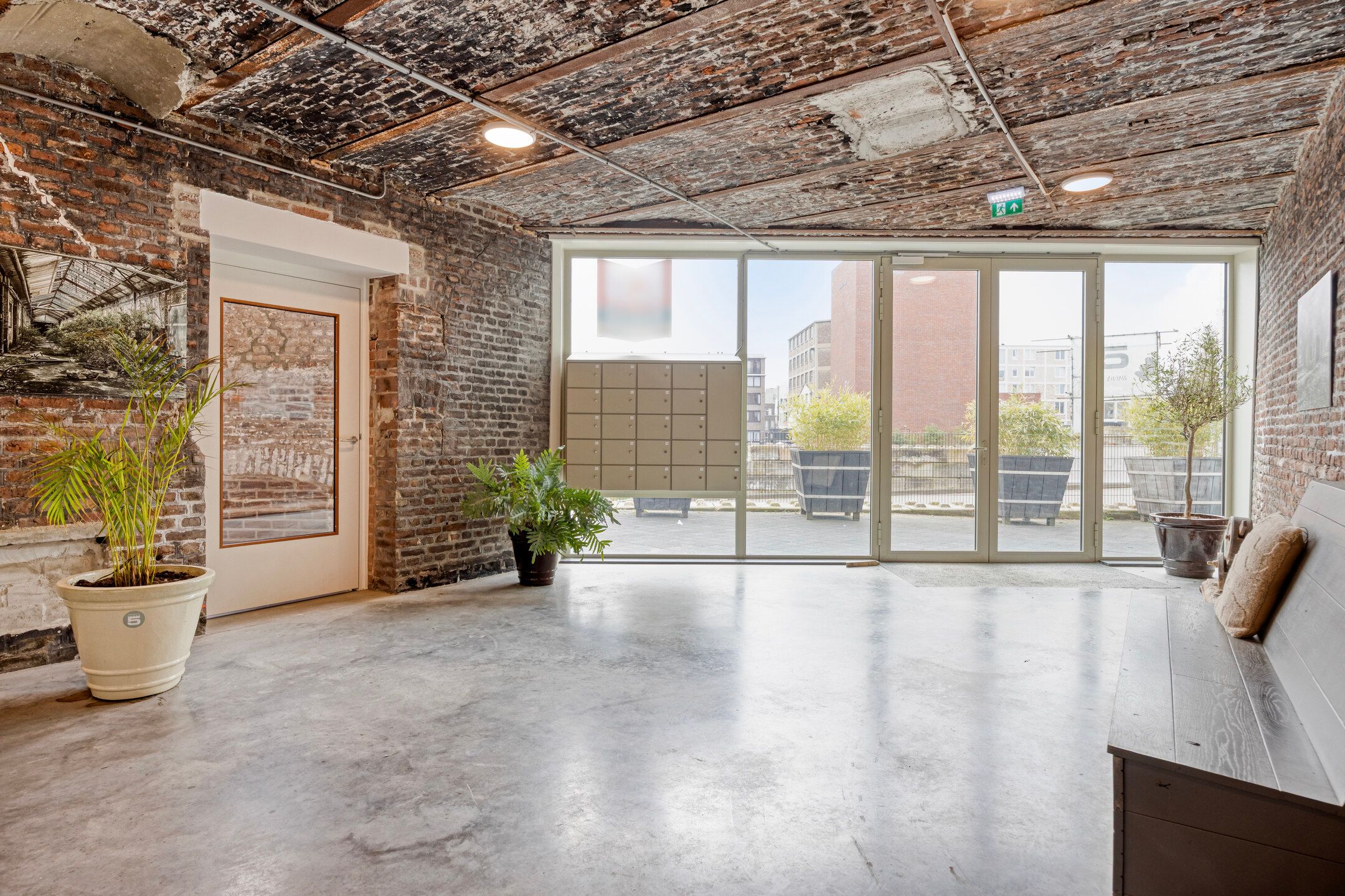 Foto 6 van Petrus Regoutplein 22-D01