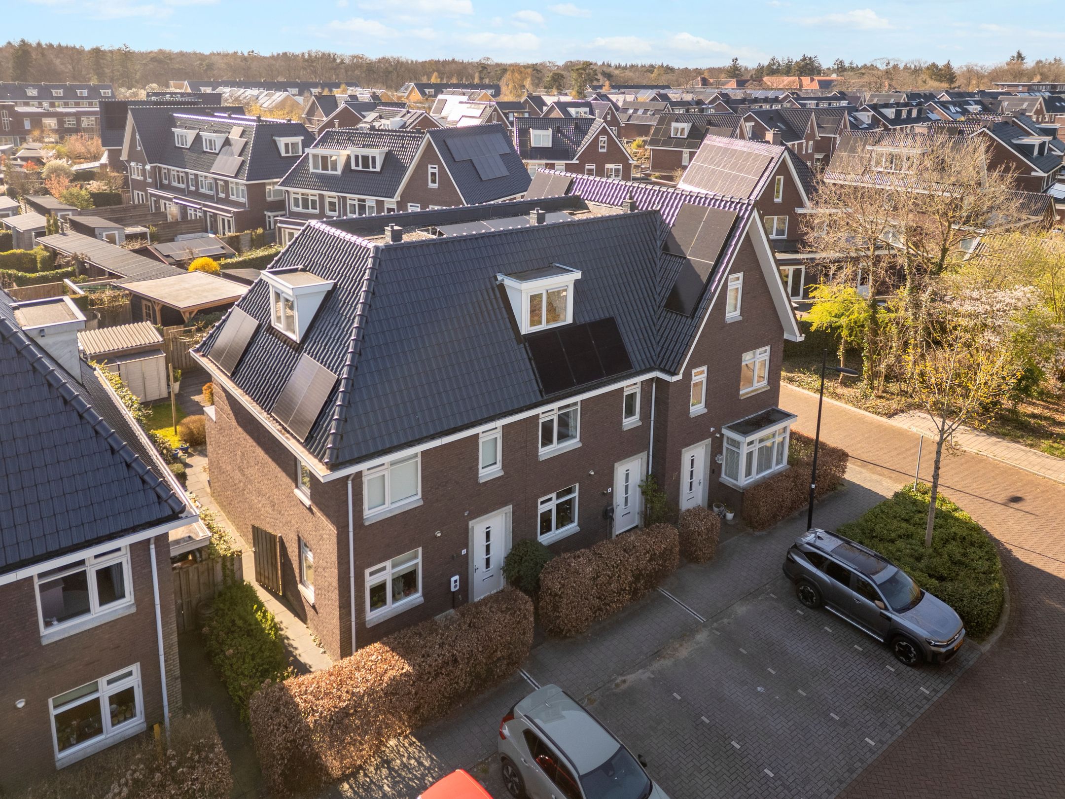 Family Home at the Forest Edge with Five Bedrooms and A Energy Label — 12