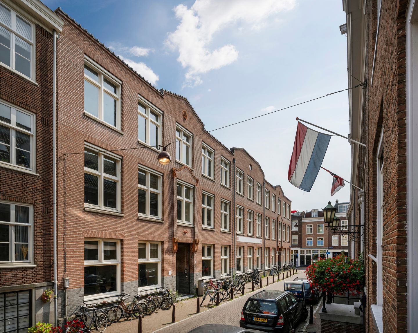 Bekijk foto 2 van Nieuwe Looiersdwarsstraat 9