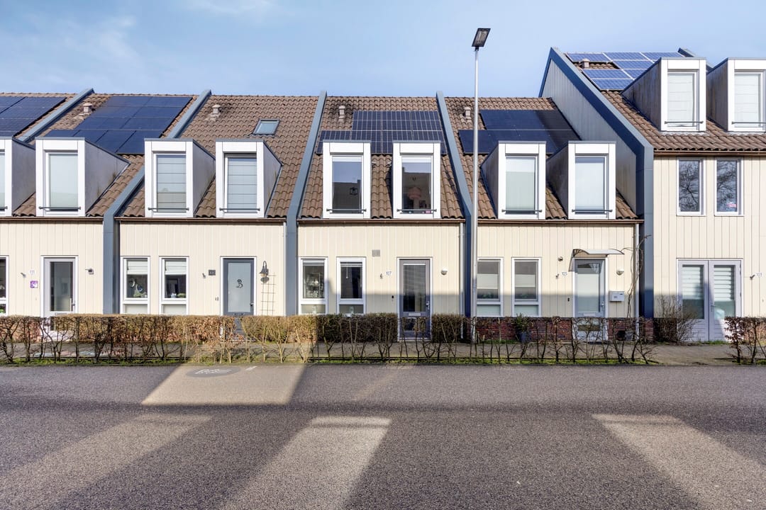 Photo 1 of Hermelijnvlinderdijk 107