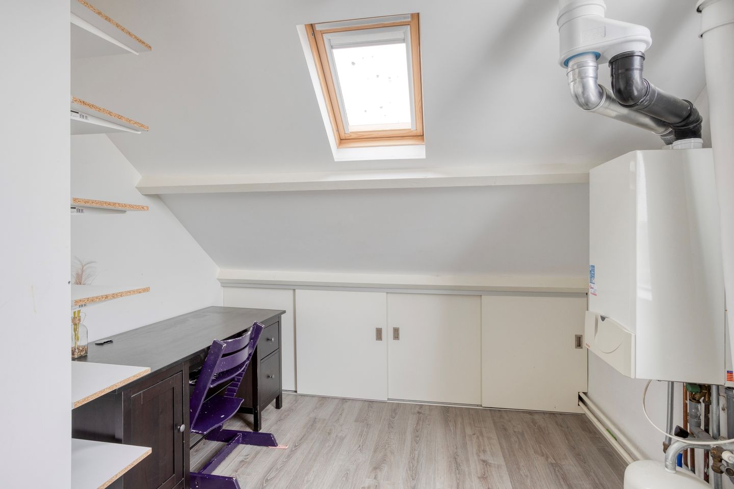 Spacious Extended Corner Home with Skylight in Car-Free Courtyard — 34