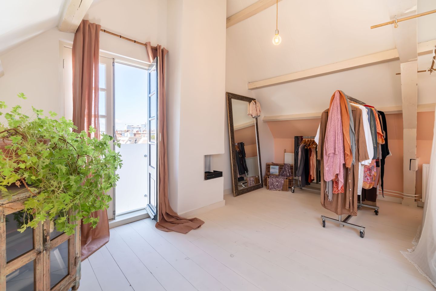 Historic Monumental Residential-Retail Property from 1775 in Scheveningen-Dorp — 50