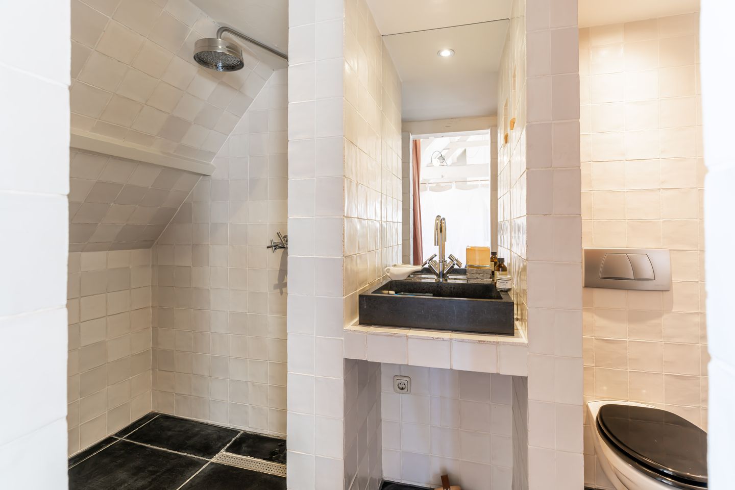 Historic Monumental Residential-Retail Property from 1775 in Scheveningen-Dorp — 59