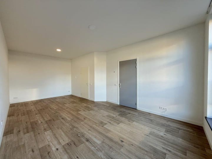 Foto 5 van Cornelis Frederiksstraat 1