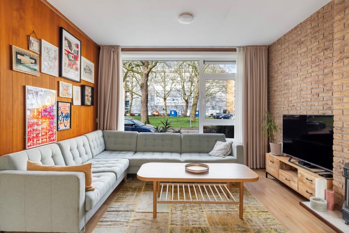 Photo 4 of Van Bosseplantsoen 7