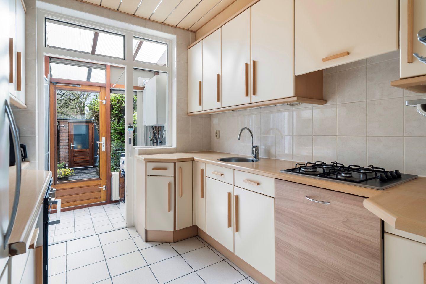 Photo 20 of Van Bosseplantsoen 7