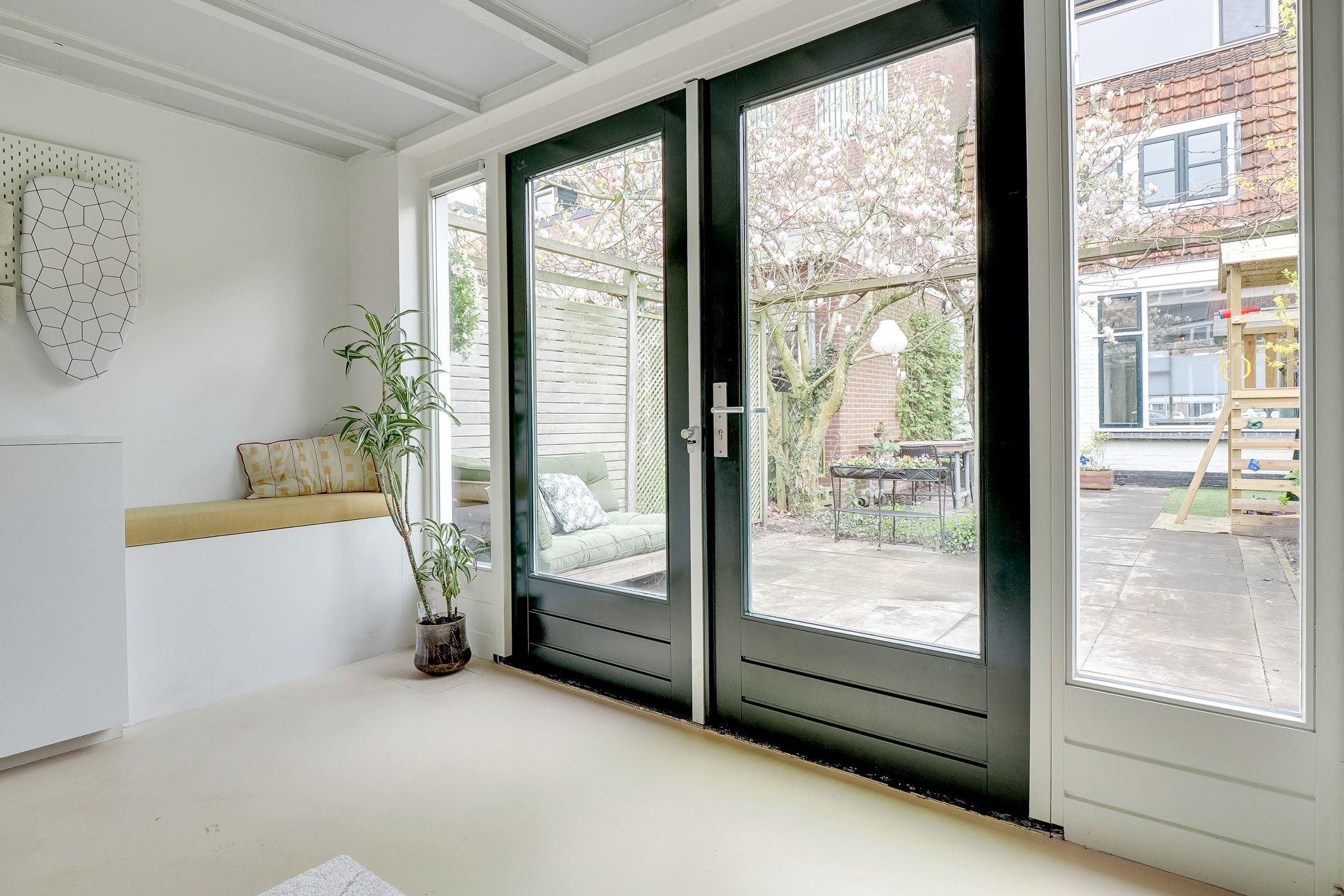 Move-in Ready Family Home with Garden Office in Rivierenwijk — 18