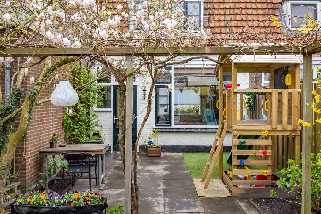 Move-in Ready Family Home with Garden Office in Rivierenwijk — 22