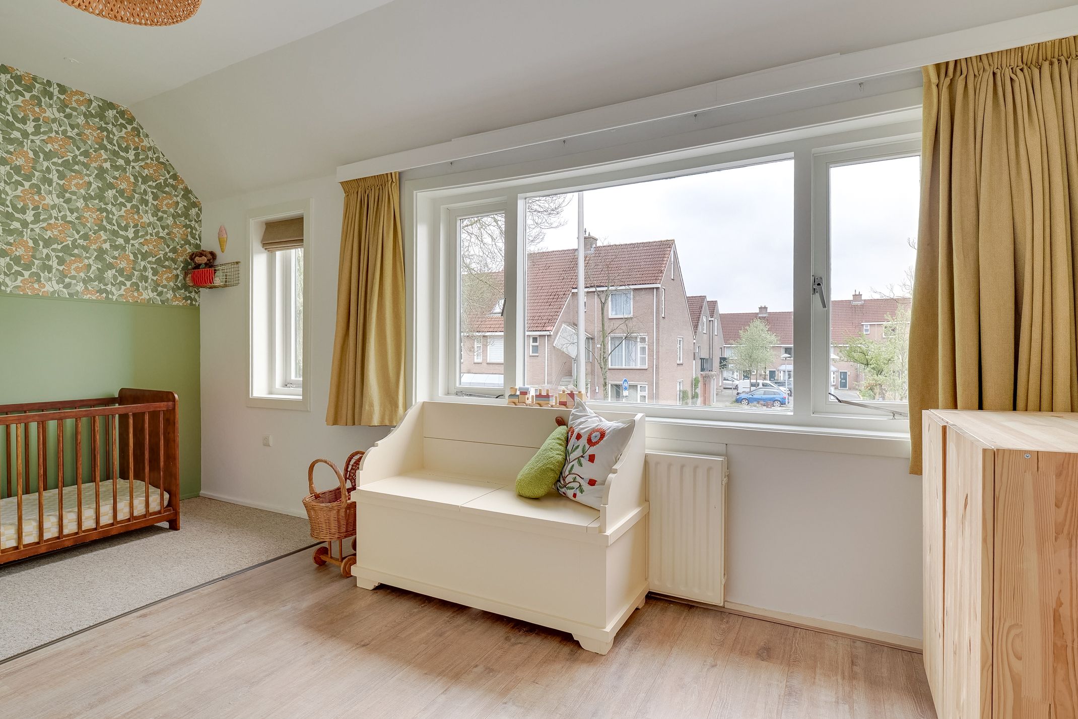 Move-in Ready Family Home with Garden Office in Rivierenwijk — 27