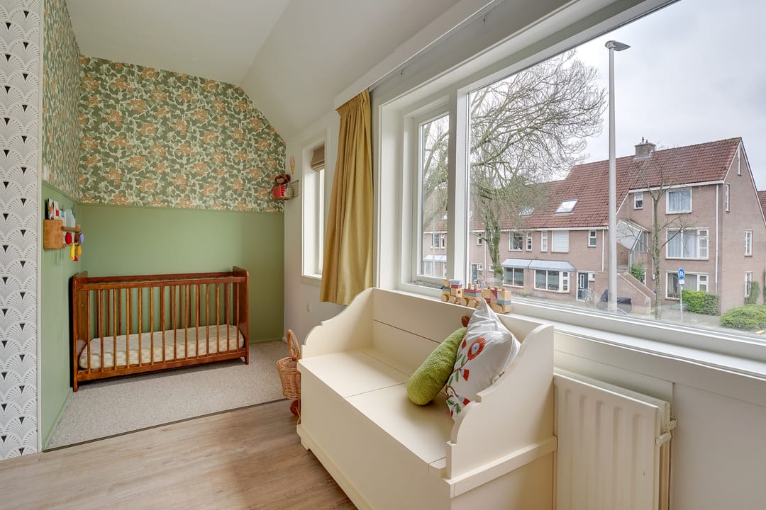 Move-in Ready Family Home with Garden Office in Rivierenwijk — 28