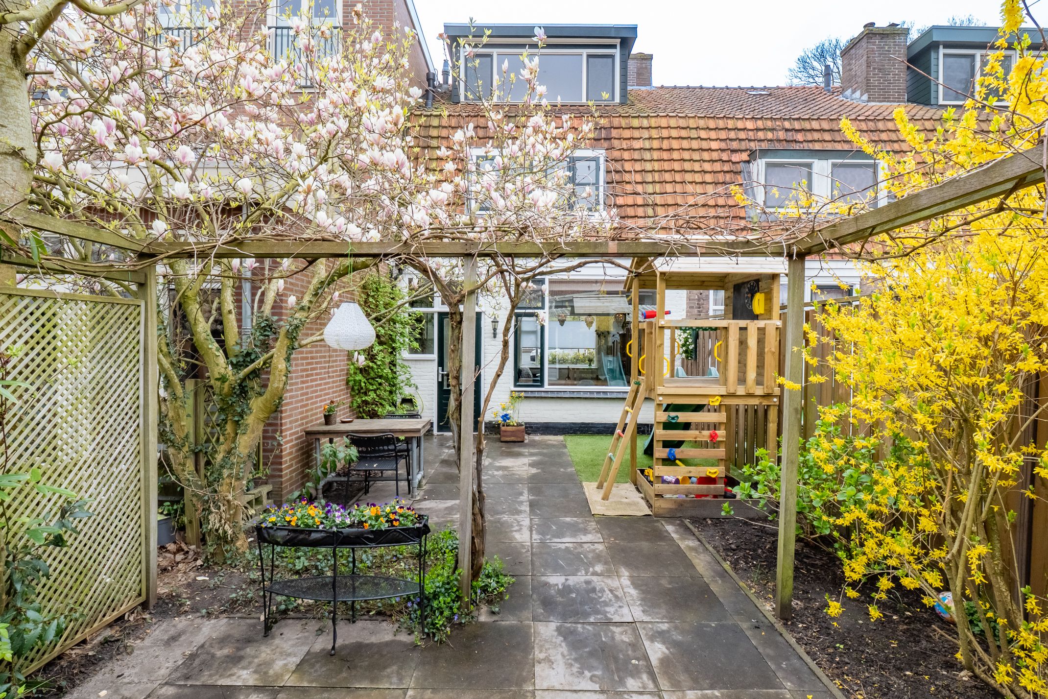 Move-in Ready Family Home with Garden Office in Rivierenwijk — 21