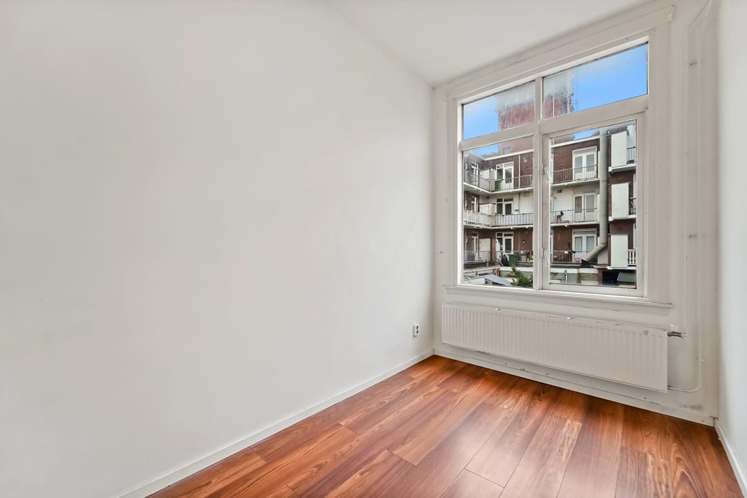 Photo 11 of Antheunisstraat 6