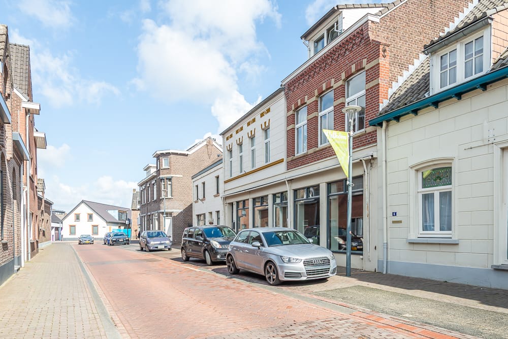 View photo 4 of Marktstraat 8