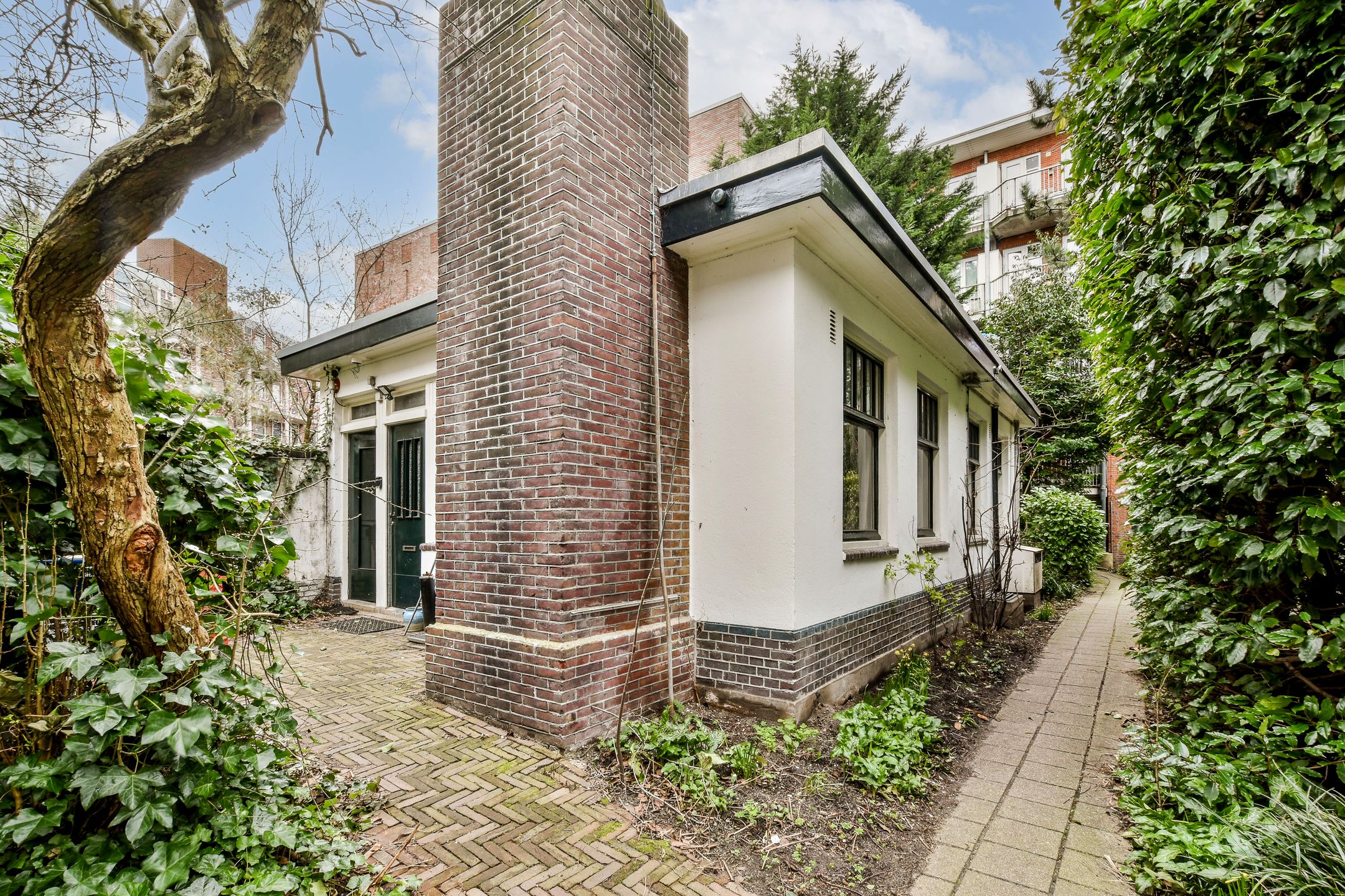 Top Floor 3-Room Apartment with Sunny Balcony in Monumental Building Amsterdam East — 15