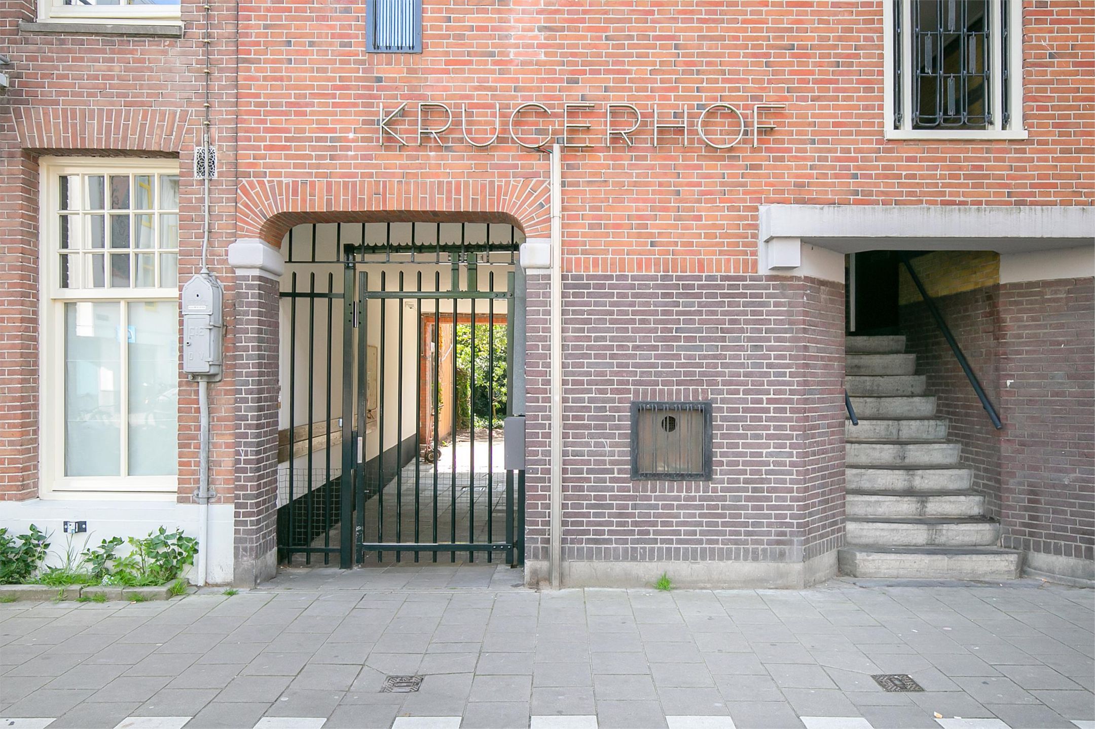 Top Floor 3-Room Apartment with Sunny Balcony in Monumental Building Amsterdam East — 18
