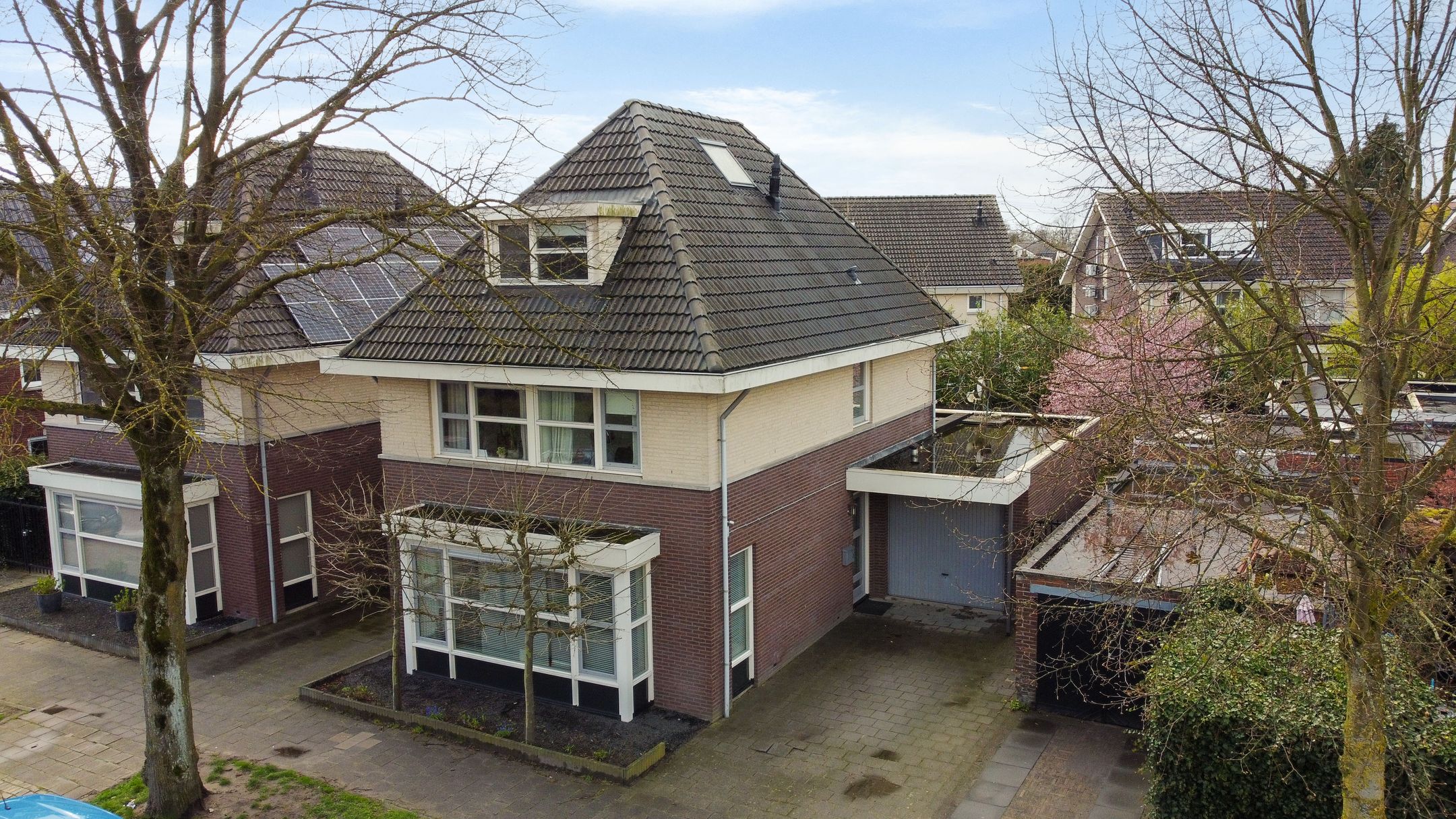 Foto 6 van Floresstraat 3