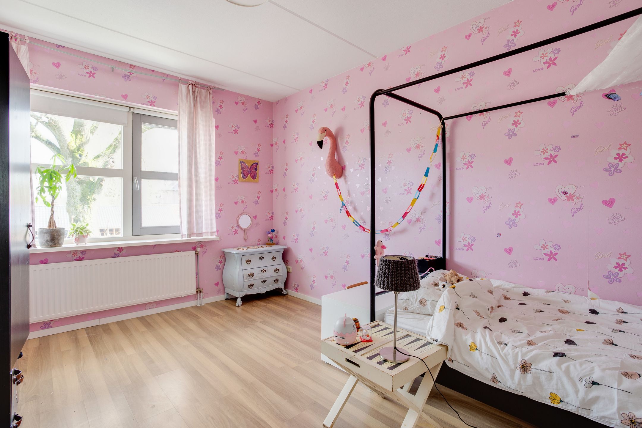 Foto 24 van Floresstraat 3