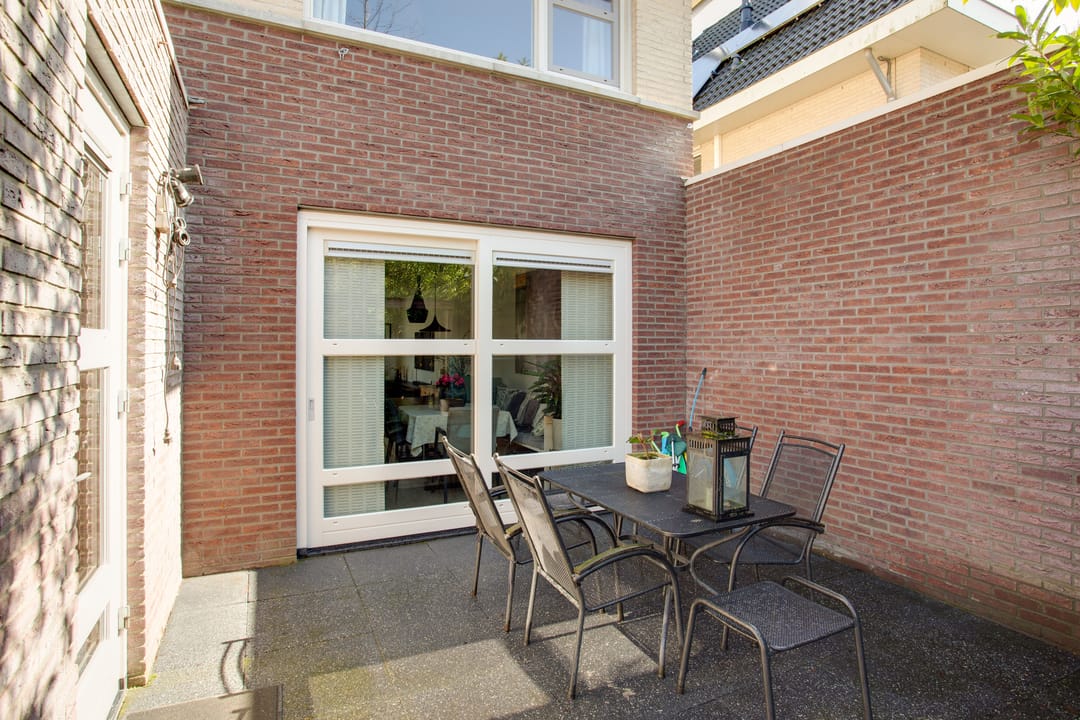 Foto 38 van Floresstraat 3