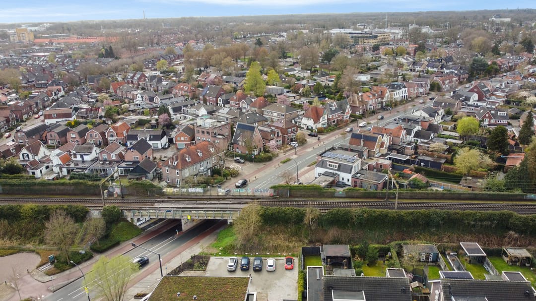 Foto 52 van Floresstraat 3