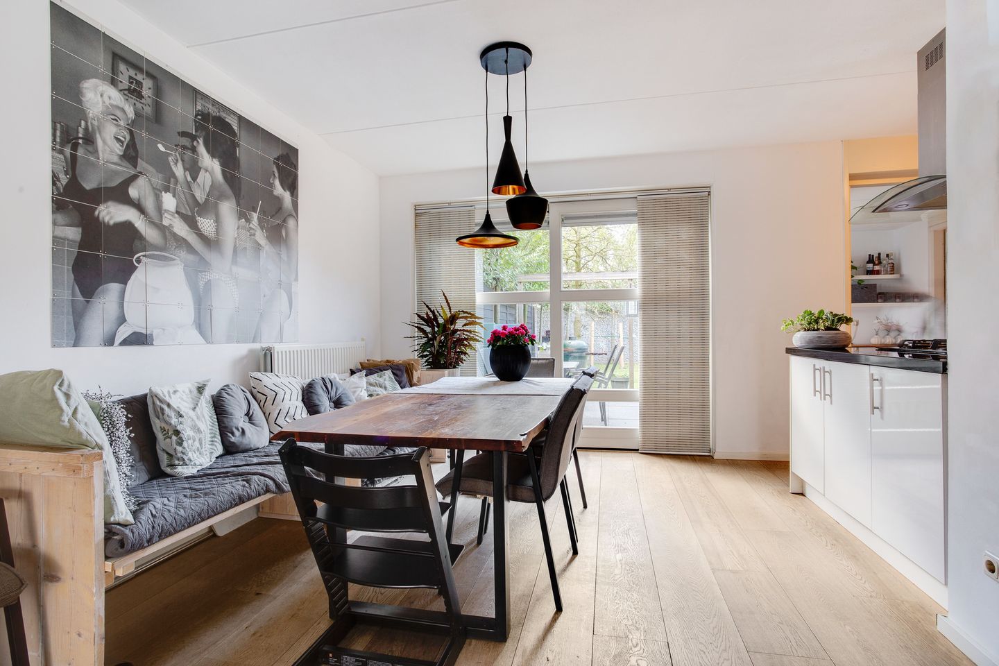 Foto 14 van Floresstraat 3