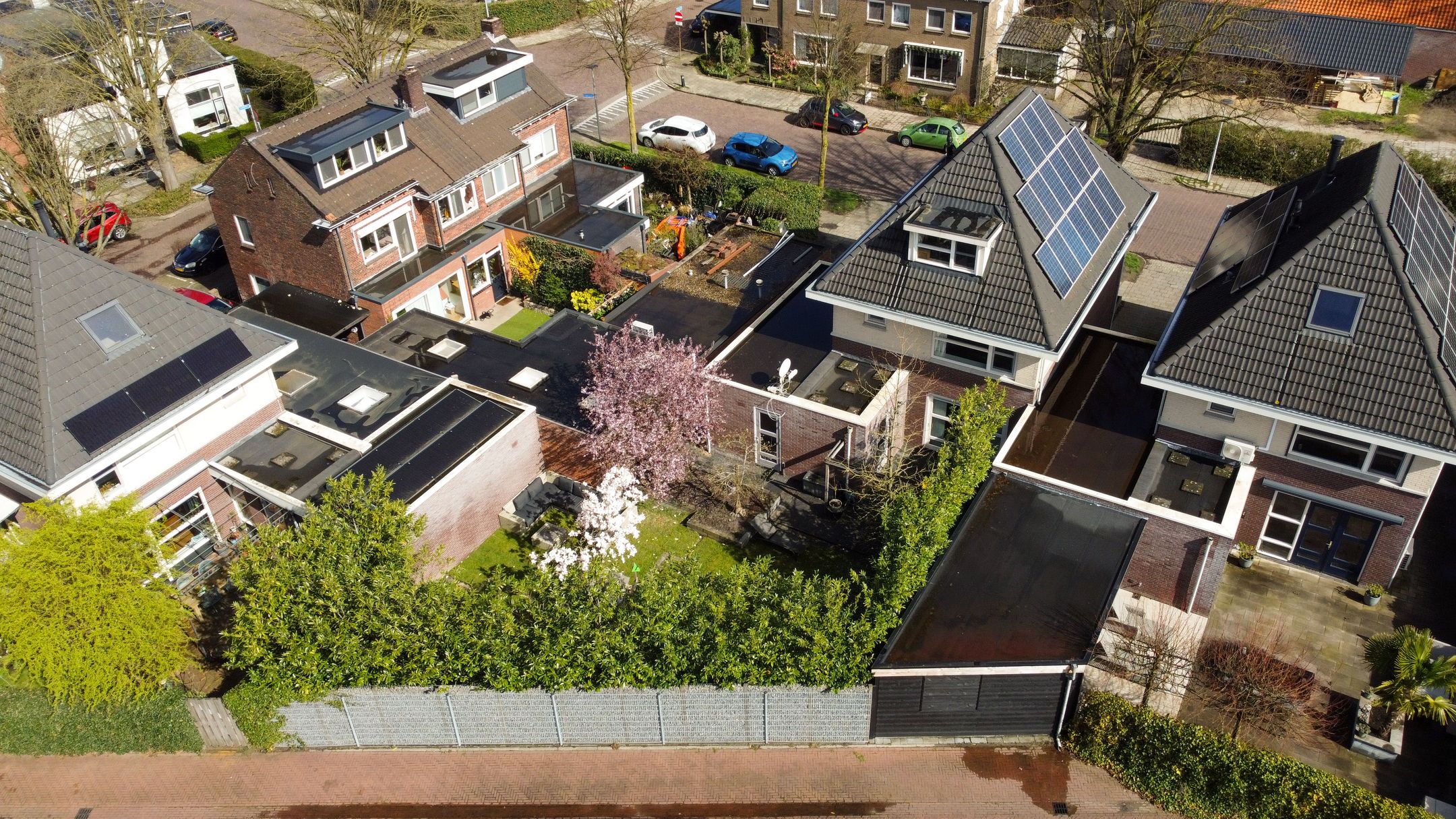 Foto 51 van Floresstraat 3