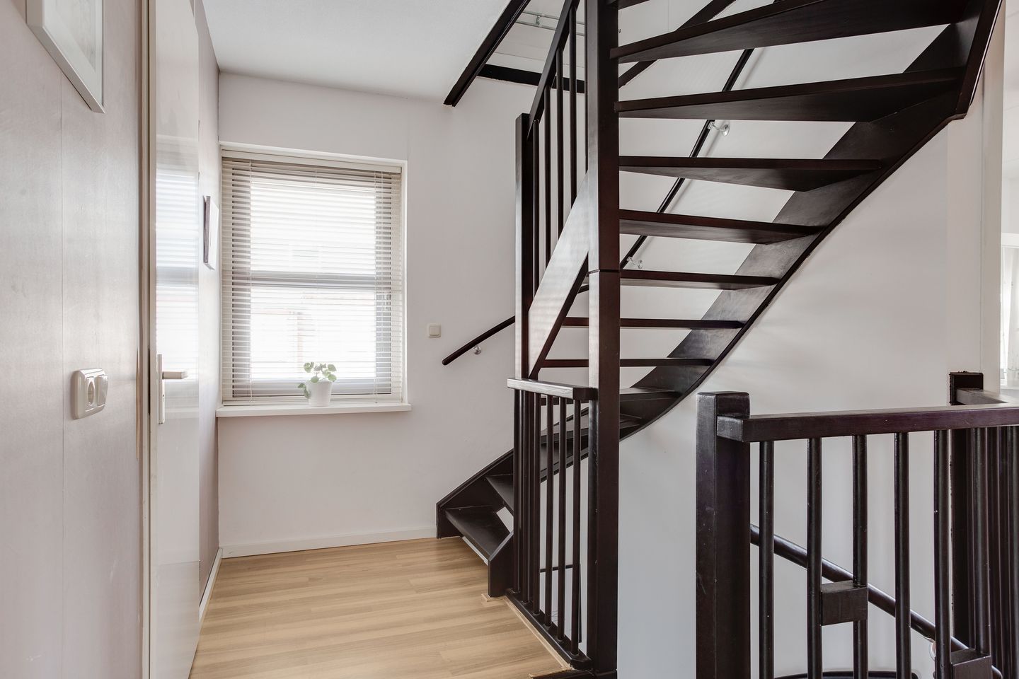 Foto 20 van Floresstraat 3