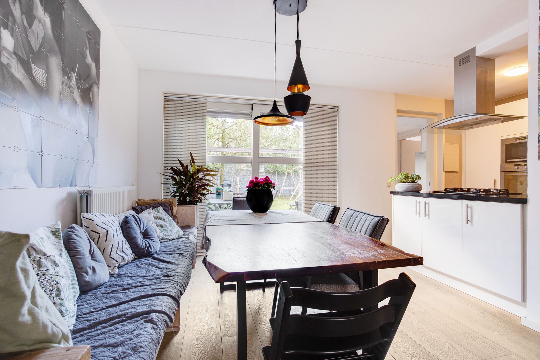 Foto 15 van Floresstraat 3