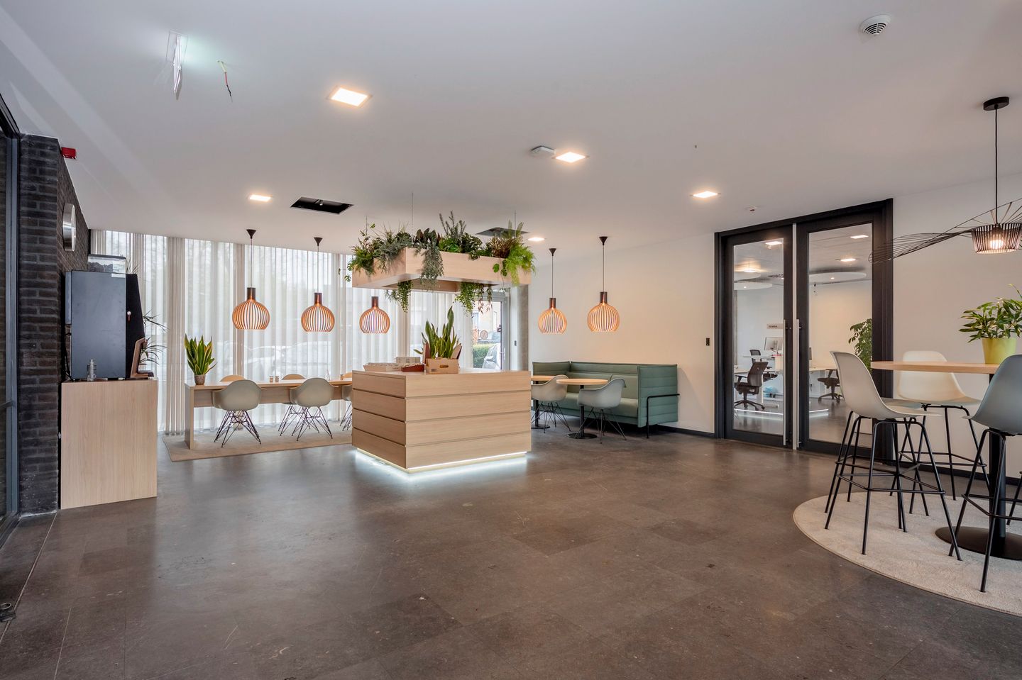 Bekijk foto 4 van Hub Dassenplein 3