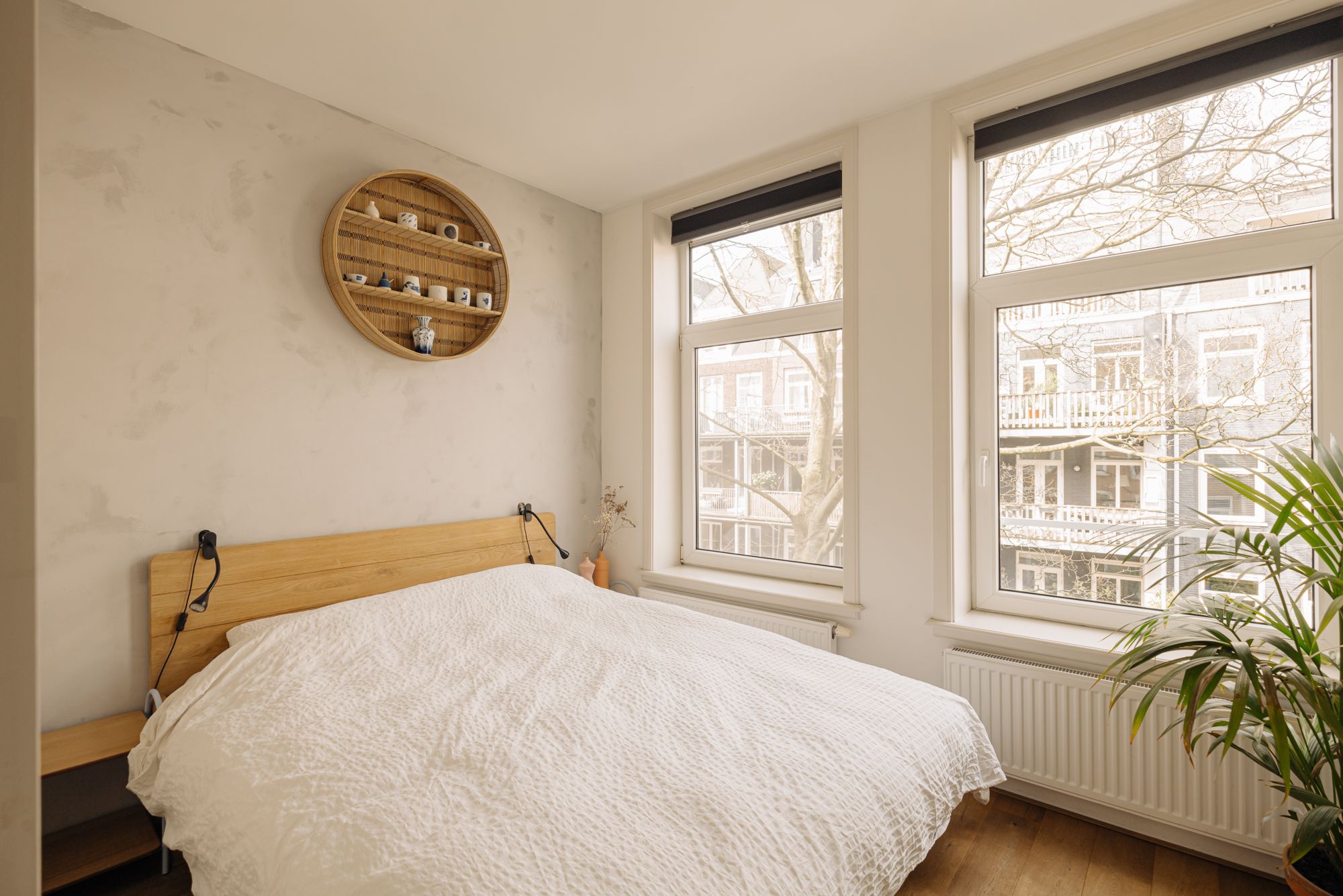 Charming 2-bedroom apartment with high ceilings and free views in Amsterdam East — 15