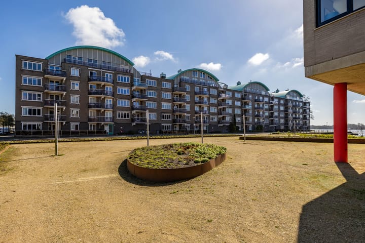 Photo 5 of M.K. Gandhiplein 16