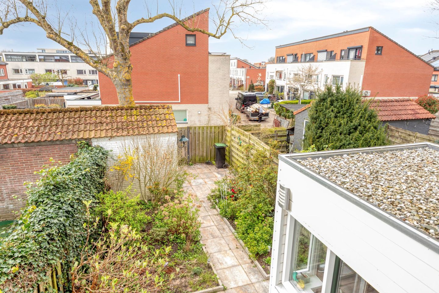 Photo 14 of Kon Wilhelminastraat 12