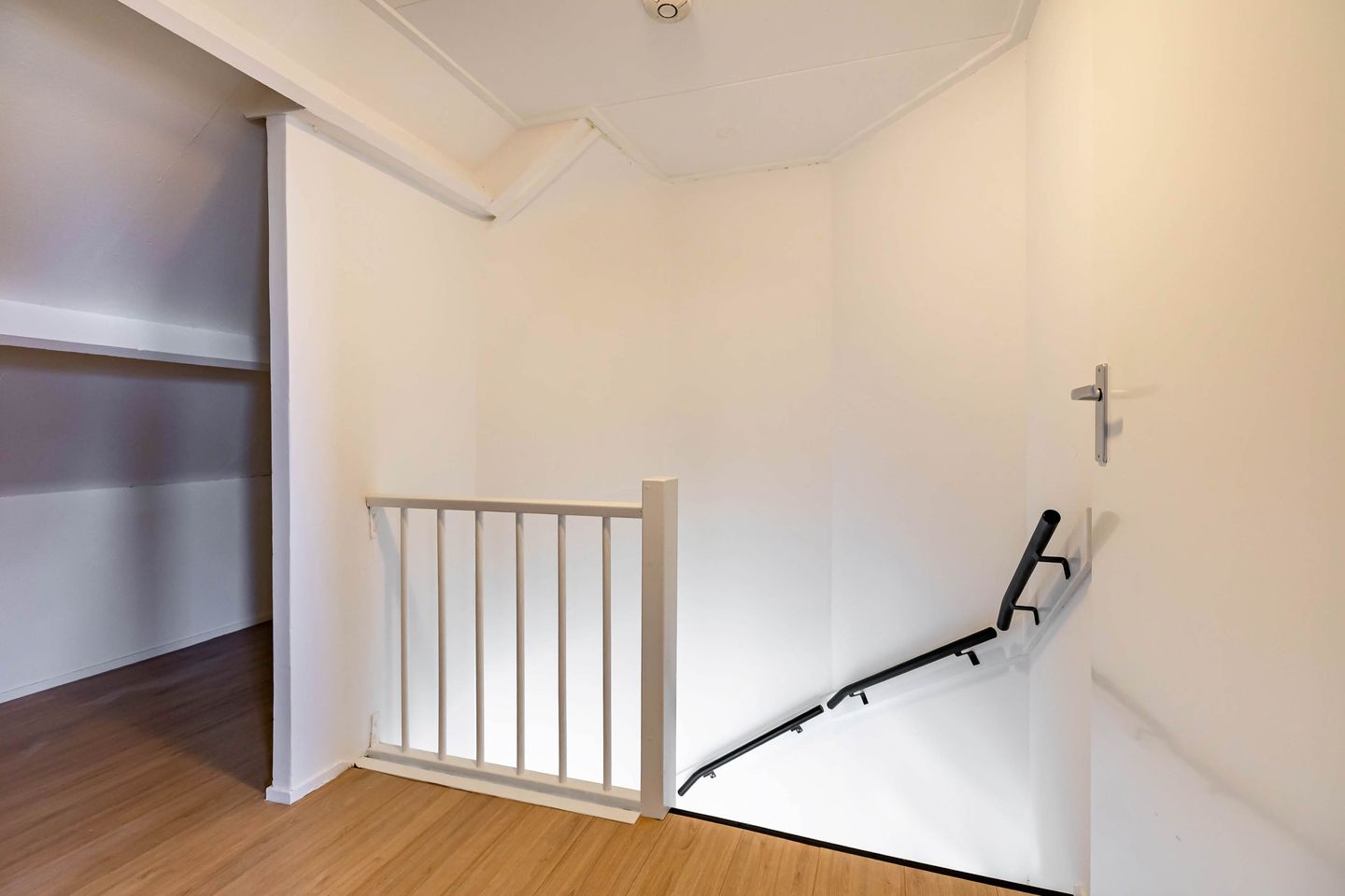 Foto 19 van Marsstraat 127