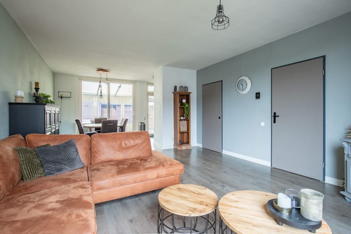 Photo 4 of Ambachtsingel 71