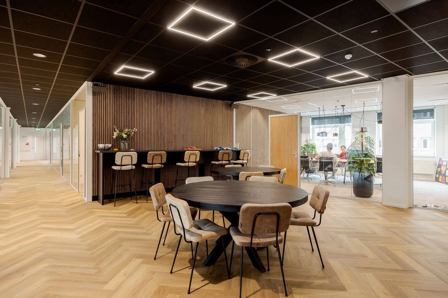 Bekijk foto 5 van Zuiderzeelaan 21