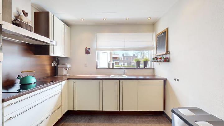 Photo 4 of Galerijstraat 15