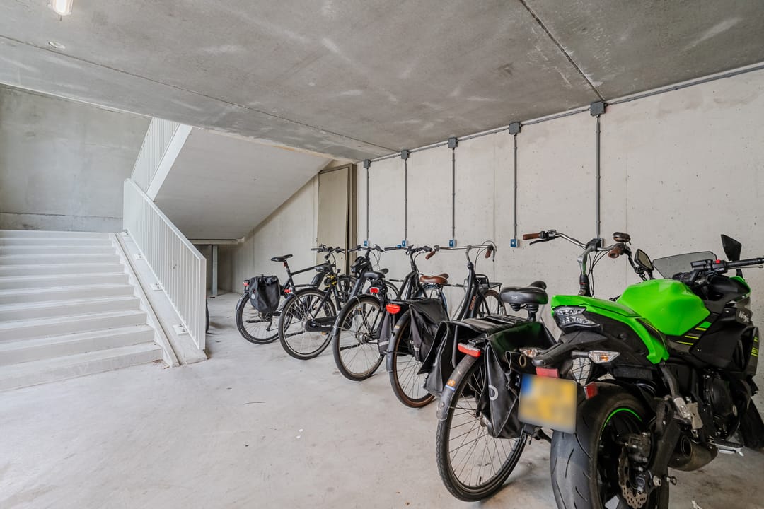 Photo 31 of Cruquiusweg 79-D1