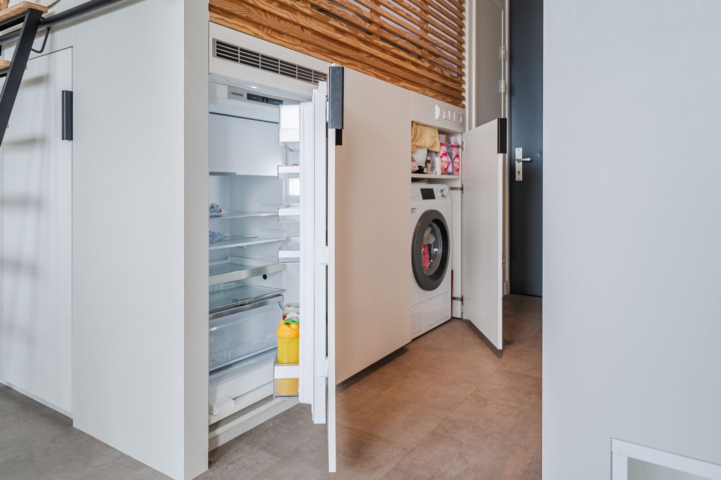 Photo 29 of Cruquiusweg 79-D1